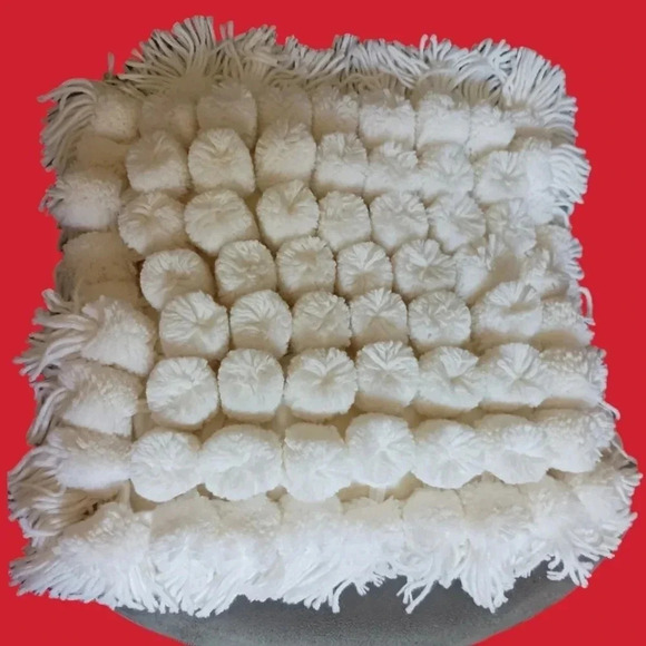 Pom pom tassel pillows  decoratives lot of 4 - Picture 5 of 9